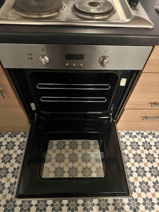 Luxury 2br Near Mcr And Etihad Stadium Apartment *
